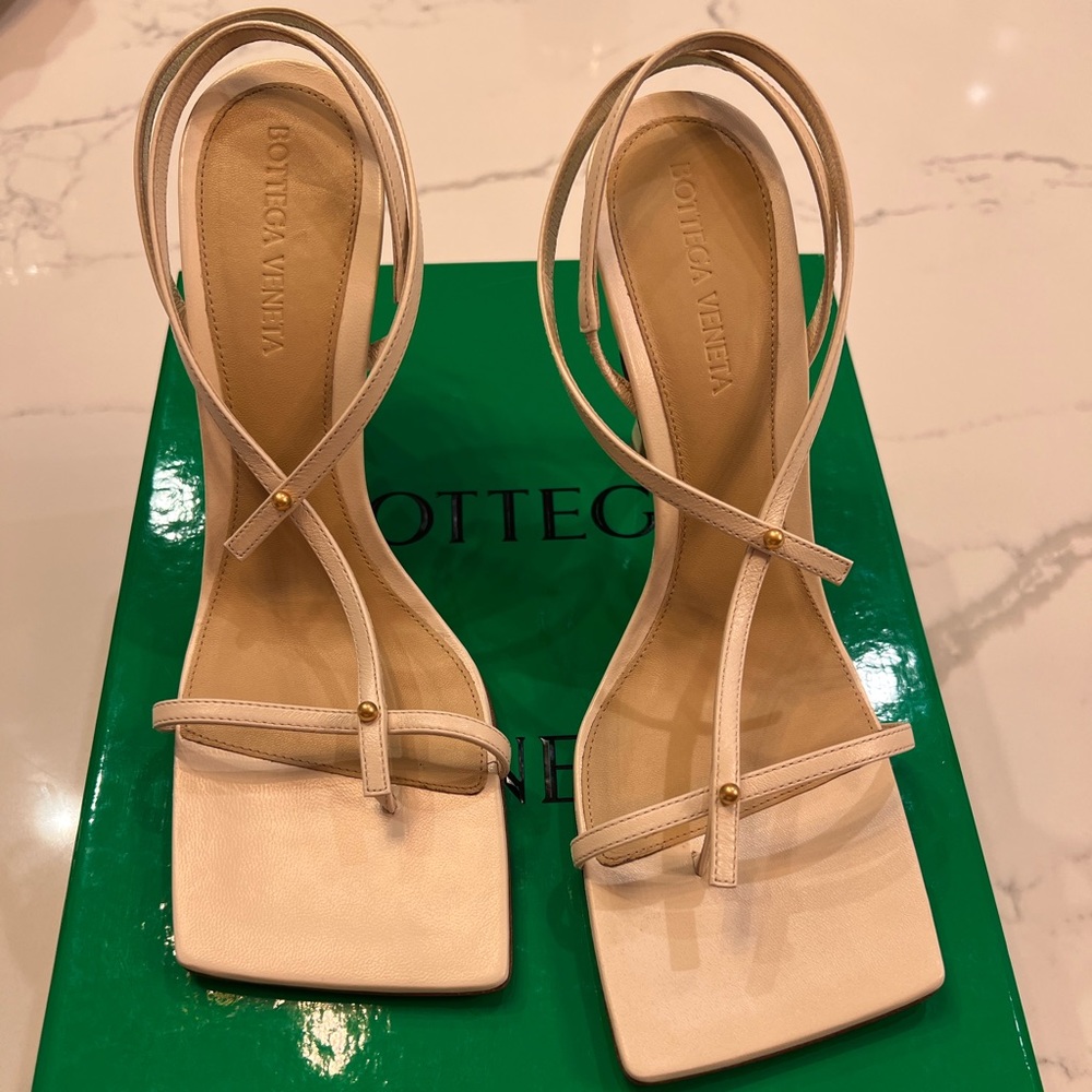 Brand new Bottega Veneta heels